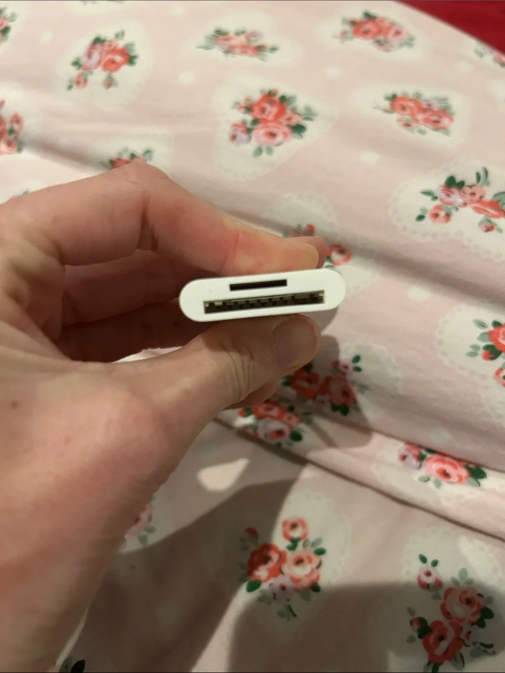 Vivitar MOV4016 SD MicroSD (tf) Card Reader Lightning Connector for iPhone iPad